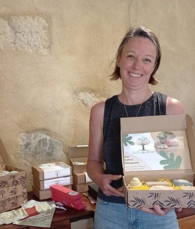 Ex insegnante di scuola, Adeline Pillard prospera nel Lot-et-Garonne producendo saponi