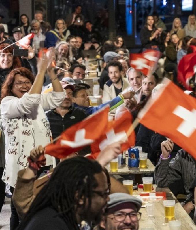 Eurovision: i tifosi svizzeri si preparano ad accogliere a casa il vincitore Nemo