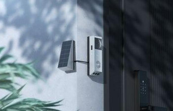 EZVIZ semplifica ulteriormente la sicurezza della porta d’ingresso con il suo ultimo campanello video alimentato a batteria a doppia lente che può utilizzare in modo intelligente l’energia solare