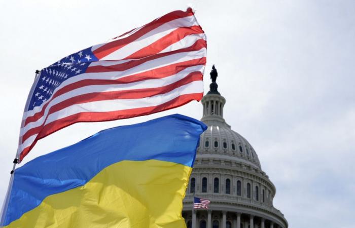 Biden promulga un importante piano di aiuti americano per l’Ucraina
