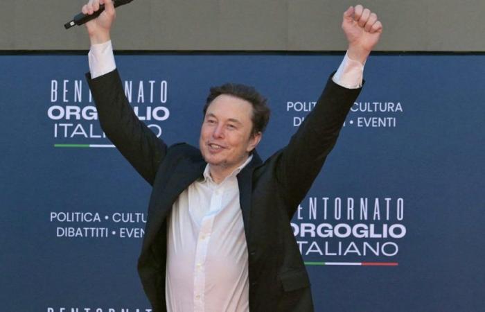 Musk afferma che il suo colossale compenso è stato approvato