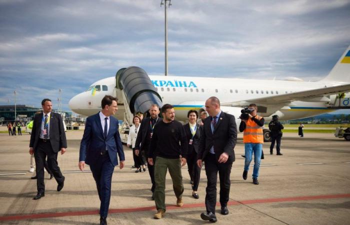 Zelenskyj è arrivato in Svizzera dopo aver risposto a Putin
