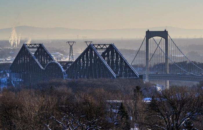 La sicurezza economica e il terzo collegamento | Duclos propone di abbassare l’impalcato del ponte del Quebec