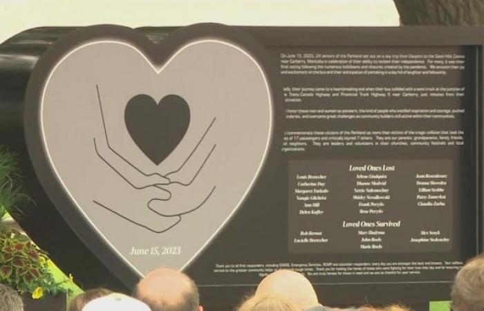 200 persone rendono omaggio alle vittime dell’incidente di Carberry | Tragedia di Carberry a Manitoba
