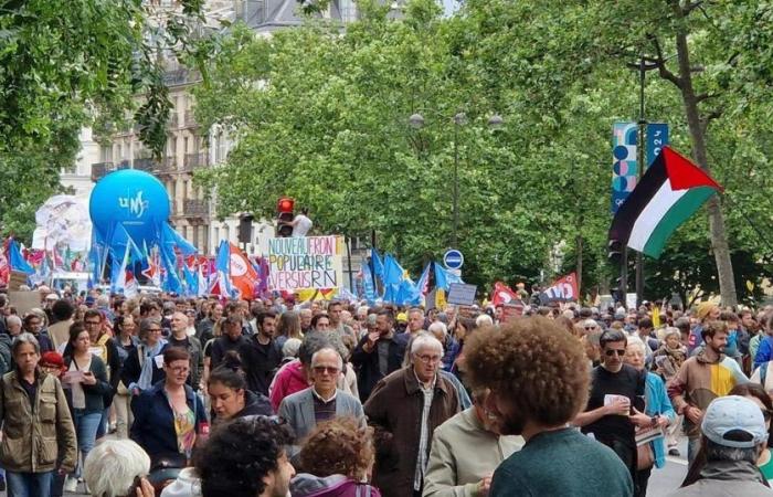 a Parigi, una manifestazione “contro l’estrema destra” molto meno unificante rispetto al 2002