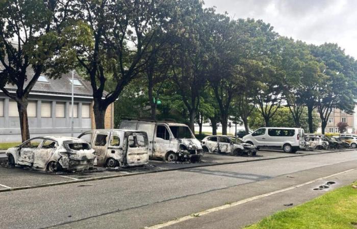 RAPPORTO. Notte di violenze a Cherbourg: “Le auto hanno preso fuoco a una velocità inimmaginabile”