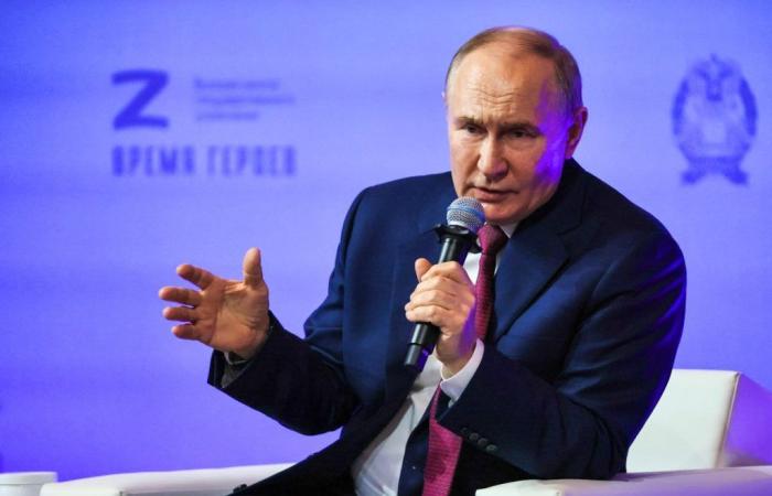 Putin dice che Kiev “dovrebbe riflettere” sul suo piano di pace