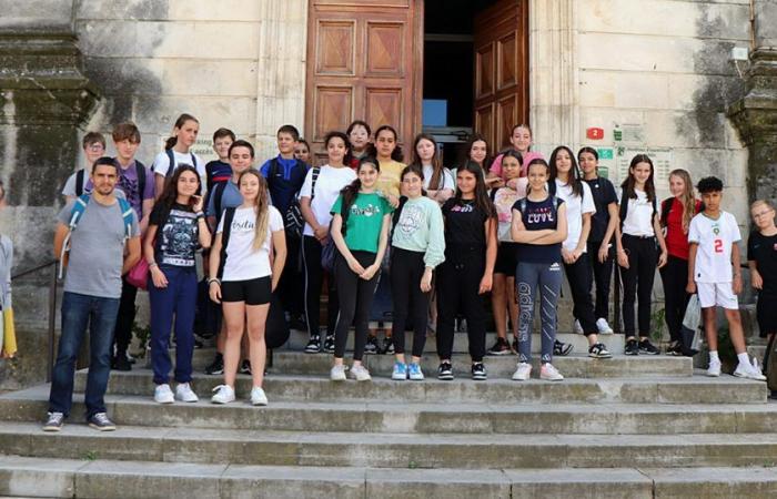 Prima “passeggiata storica del Vauvert” per gli studenti delle scuole medie