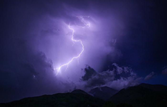 BOLLETTINO METEOROLOGICO. Grandine, pioggia intensa, forti raffiche di vento…: attenzione ai temporali virulenti causati da una “goccia fredda”