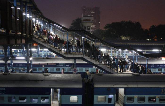 Almeno cinque morti in uno scontro ferroviario in India