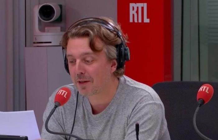 “Preferiresti una rubrica di musica o una di cucina?” : Alex Vizorek paga Julien Sellier e Philippe Caverivière, suoi colleghi di RTL