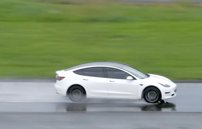 Come si svolge una giornata con Tesla, Michelin e Vulcania? (Video della Giornata dei proprietari di Tesla 2024)