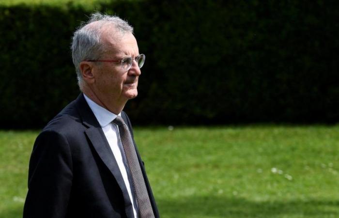 il governatore della Banca di Francia esorta a “non ampliare ulteriormente” i deficit