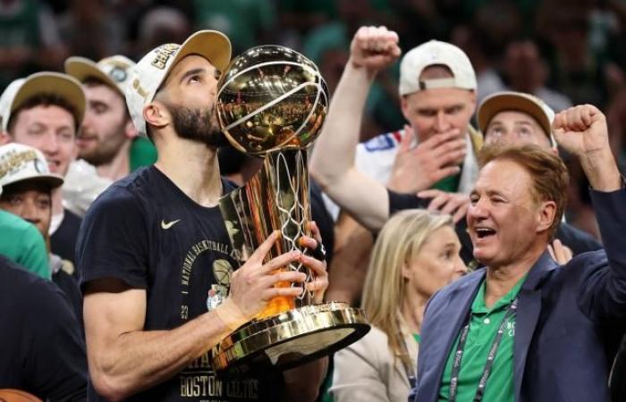 I Boston Celtics vincono il loro 18esimo titolo NBA battendo comodamente Dallas in Gara 5 delle finali