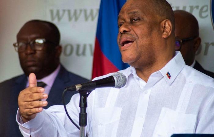 Il nuovo primo ministro haitiano vuole una “nuova prospettiva di vita” per la polizia di fronte alle bande criminali