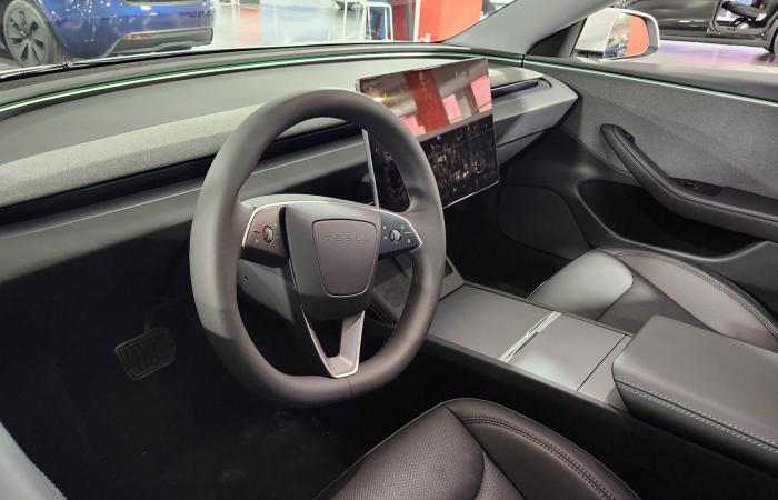 Tesla riduce il prezzo della Model 3 del 2024