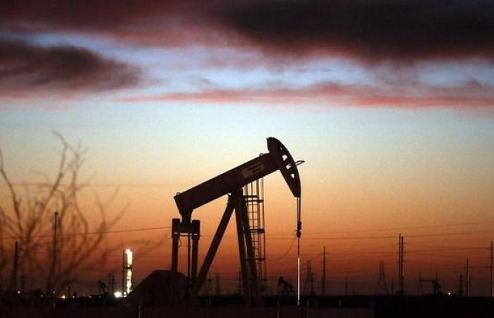 Prezzi del petrolio stabili nonostante la ricostituzione delle riserve americane