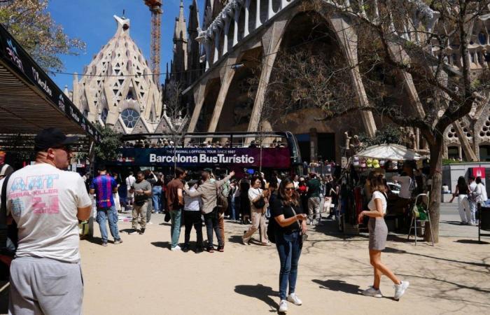 Barcellona vuole porre fine all’affitto di appartamenti turistici entro 5 anni