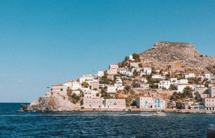 In Grecia, tredici persone arrestate dopo un incendio scoppiato sull’isola di Idra