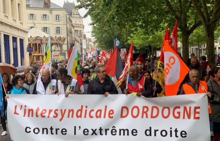 Elezioni legislative 2024: più di 600 persone manifestano contro l’estrema destra in Dordogna
