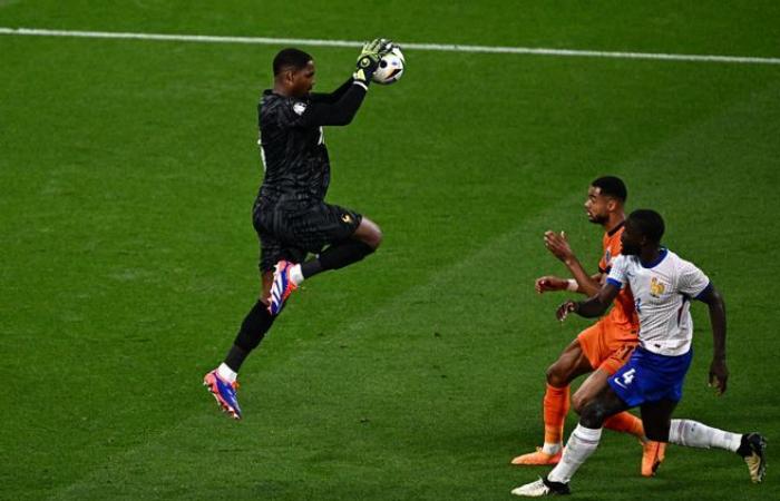 L’analisi di Bruno Irles dopo lo 0-0 tra Olanda e Francia a Euro 2024: “Una partita debole a livello tecnico”