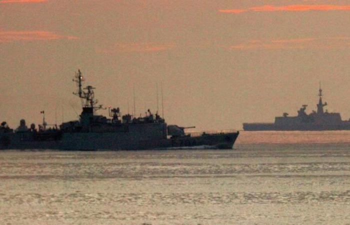 esplosioni vicino a una nave al largo dello Yemen