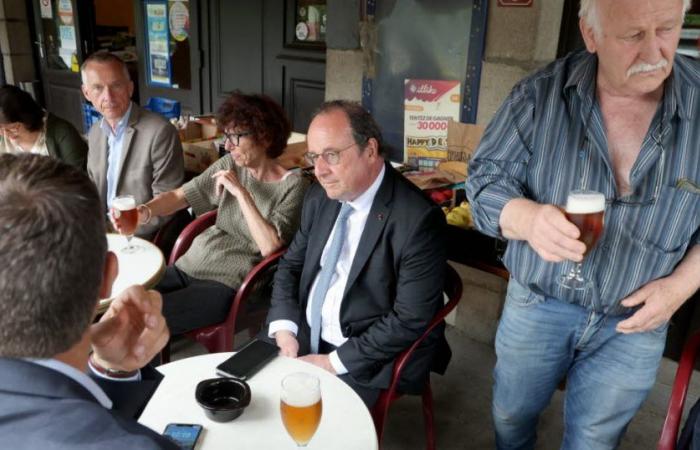 “Lascialo tacere”, chiede François Hollande a Jean-Luc Mélenchon