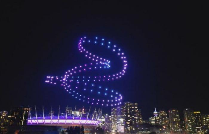 Vancouver ospita il primo spettacolo pubblico di droni al Dragon Boat Festival