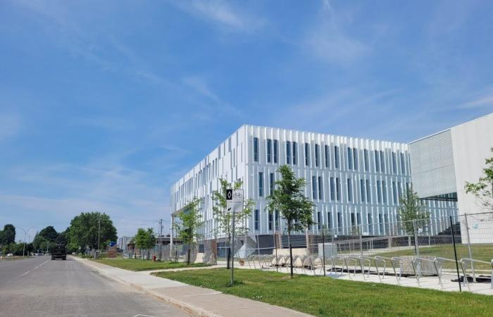 Un “biglietto” attorno alla nuova scuola media di Pont-Viau/Laval-des-Rapides