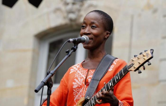 Arrestata in Italia la cantante maliana Rokia Traoré su mandato d’arresto europeo