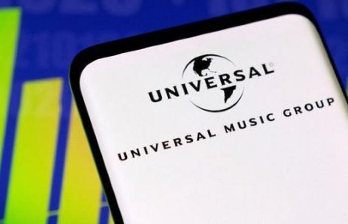 Le etichette musicali fanno causa alle società di intelligenza artificiale Suno e Udio per violazione del copyright negli Stati Uniti