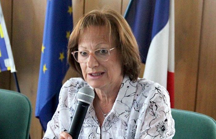 Chantal Cordelier: “La democrazia e il futuro del nostro Paese non si decidono giocando a poker…”