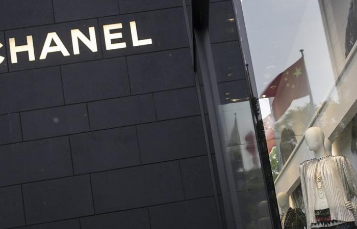 Chanel: cerca candidato per la posizione di direttore artistico