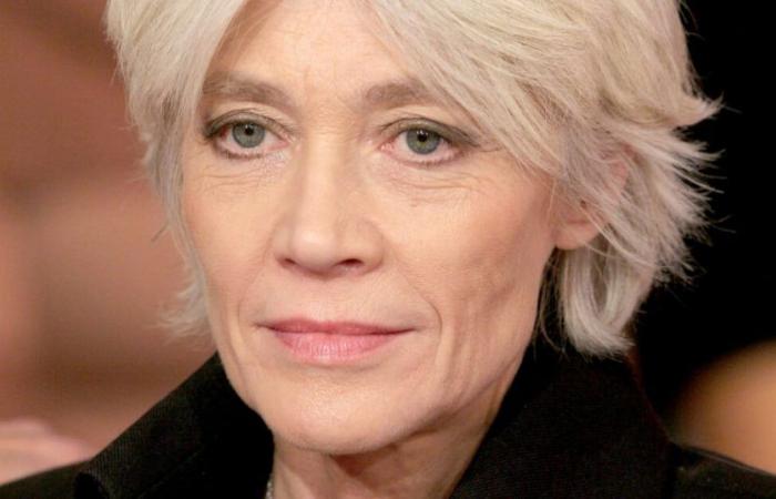 Françoise Hardy: Jacques Dutronc presente fino alla fine, un commovente “ultimo sorriso” come addio