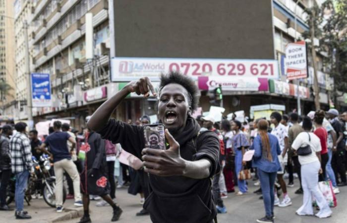Kenya: gas lacrimogeni e proiettili di gomma durante una manifestazione antigovernativa a Nairobi – 25/06/2024 alle 11:01