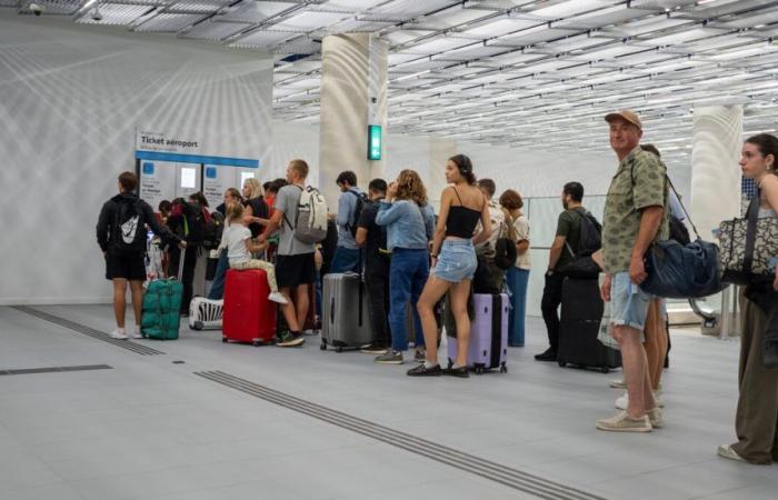 Linea 14 prolungata all’aeroporto di Orly: lunedì 1 luglio verranno aggiunte cinque macchine per limitare le attese