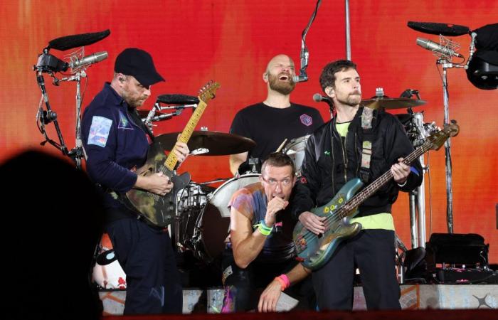 I Coldplay chiudono la stagione concertistica al Parc OL, luogo dei Giochi