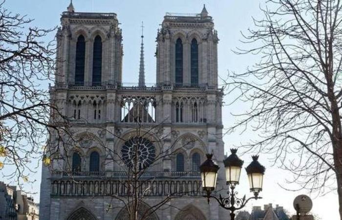 I siti fraudolenti offrono già la possibilità di prenotare una visita alla cattedrale di Notre-Dame de Paris
