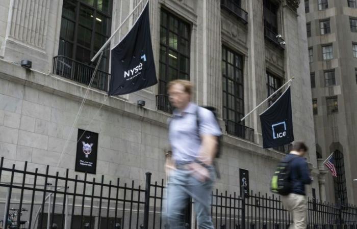 Wall Street allo sbando, in attesa di nuovi indicatori