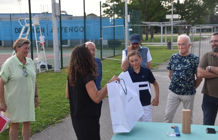 Il Tennis Club Chalonnais ha messo sotto i riflettori la sua licenziataria Lily Pigeat, campionessa francese di tennis nella categoria 11/12 anni – info-chalon.com