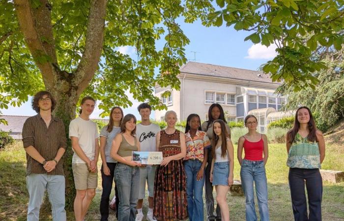 Saumur. Lycée Duplessis Mornay: 6.200 euro per l’associazione ASPIRE grazie agli studenti delle scuole superiori