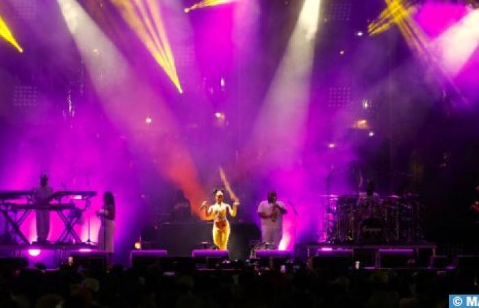 Mawazine 2024: Straordinario concerto dell’artista nigeriana Ayra Starr sul palco del Bouregreg
