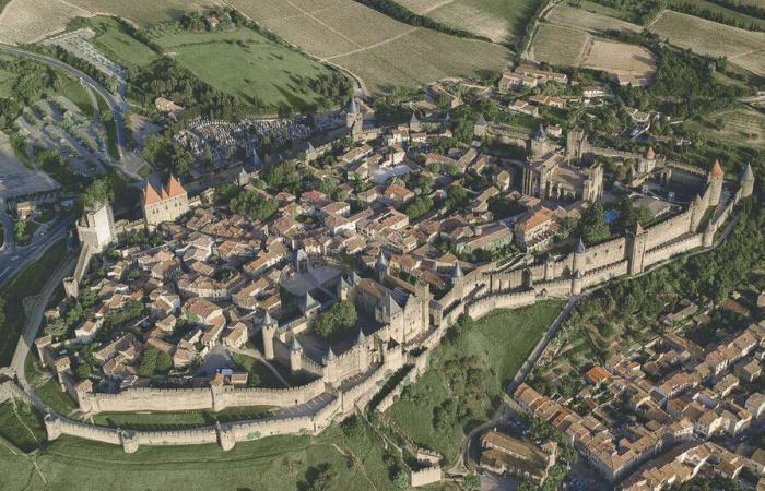 andiamo in giro per la città di Carcassonne
