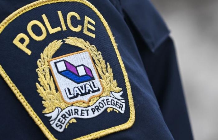 Un truffatore minorenne ha ingannato gli anziani di Laval per farsi dare le loro carte di debito: la polizia