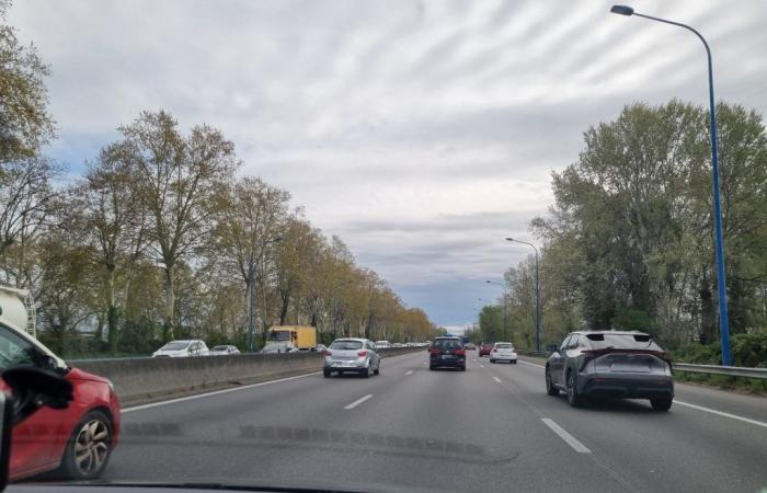 Traffico in tempo reale: ingorghi moderati a ovest di Tolosa