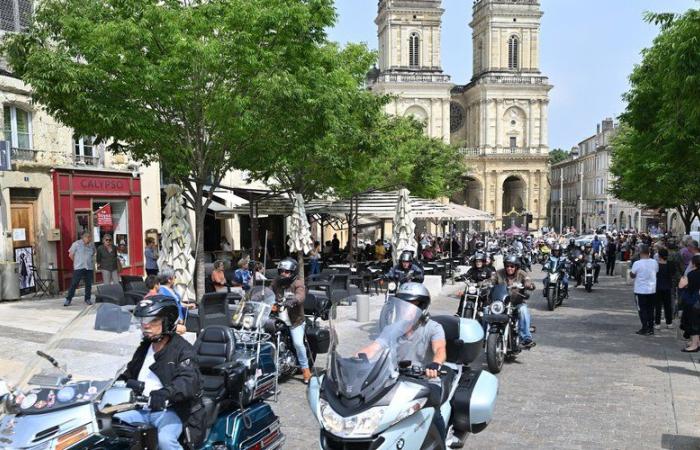 Un corteo di 60 motociclette verso la cattedrale Sainte-Marie: omaggio a Jean-Pierre Bertacco, fondatore di Bielles d’Auch