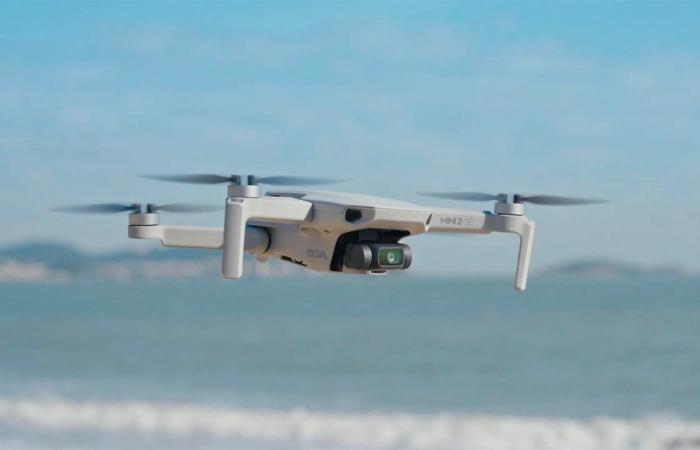 Saldi estivi: questo drone perfetto per le vacanze ha un prezzo pazzesco