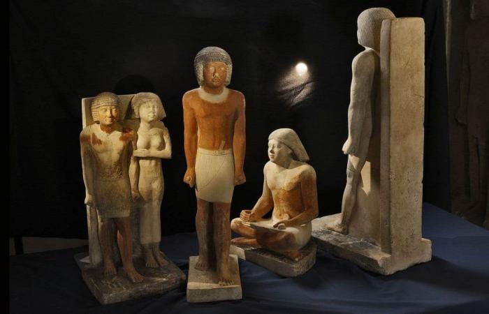 I compiti ripetitivi degli antichi scribi egiziani contribuivano all’usura prematura dei loro corpi