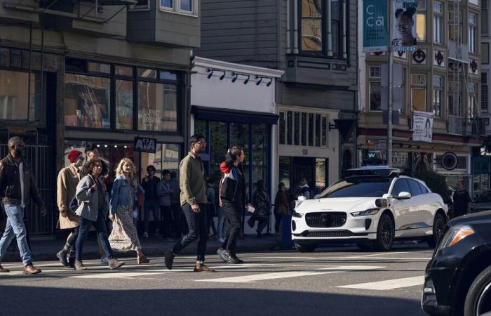 Waymo rende il suo servizio di taxi robot accessibile a tutti a San Francisco