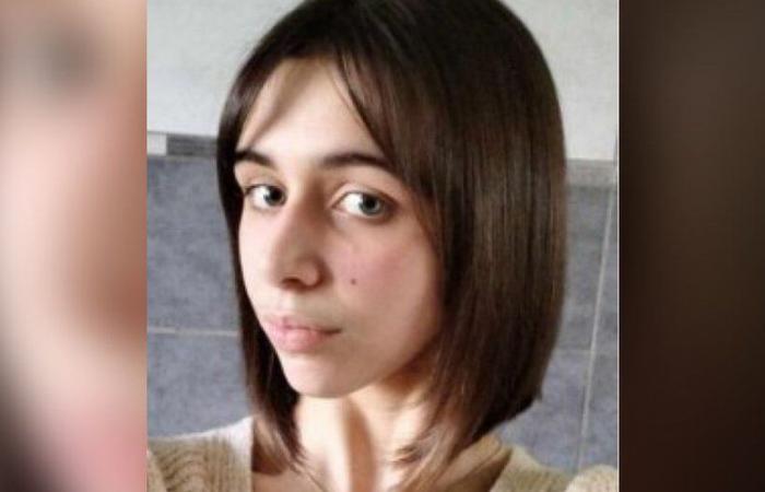 “Noi pensiamo al peggio”: preoccupazione per una ragazza di 15 anni scomparsa dopo essere stata accompagnata alla stazione da uno sconosciuto